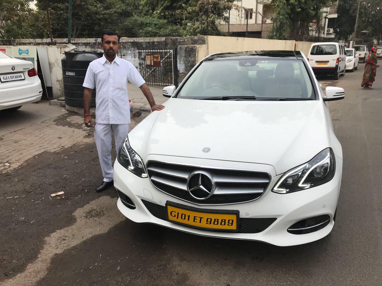 muv/xuv/suv car hire in vadodara