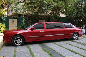 limousine car hire in gujarat