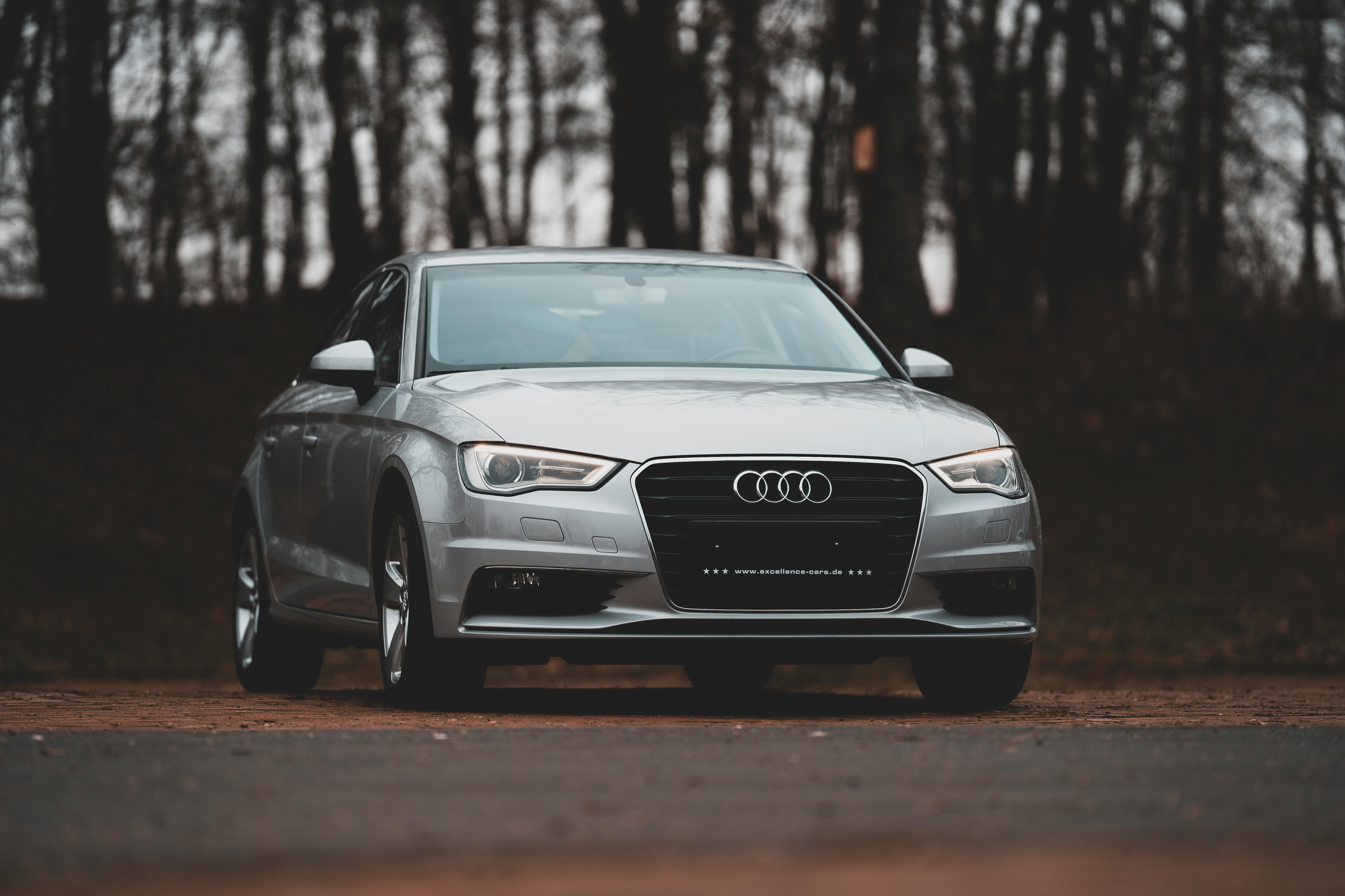 range rover defender car rental in gujarat